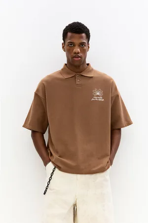 Pull&Bear Polo Con Stampa Grafica A Contrasto