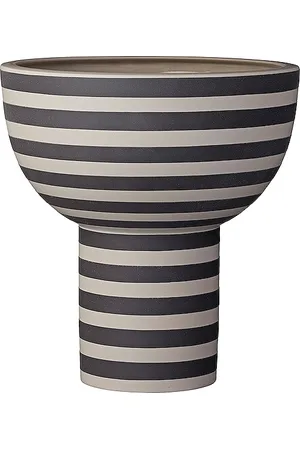 AYTM Varia Vase in