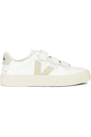 Veja Recife Sneaker in