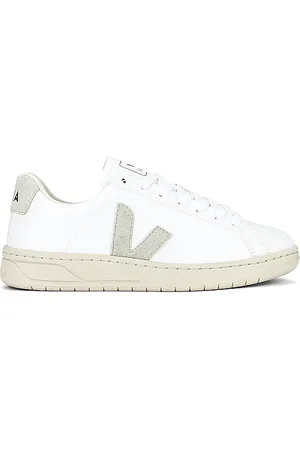 Veja Urca Sneaker in