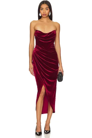 ASTR Meghan Velvet Dress in