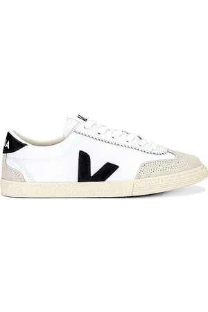 Veja Volley Sneaker in