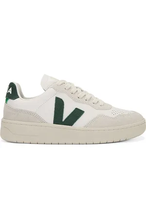 Veja V-90 Sneaker in