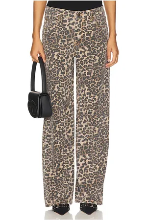 Lioness Top Model Jean in