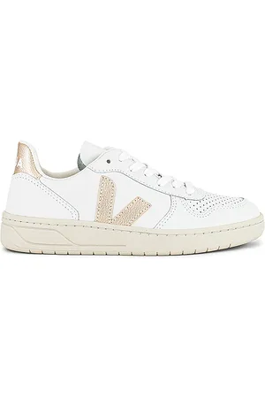 Veja V-10 Sneaker in