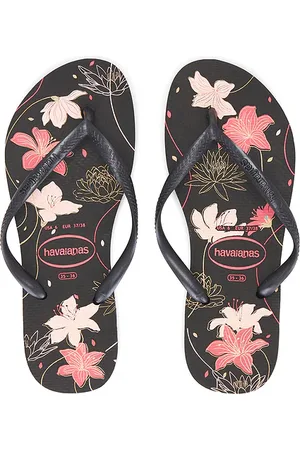 Havaianas Slim Organic Sandal in Black Dark Ash & Light Rose