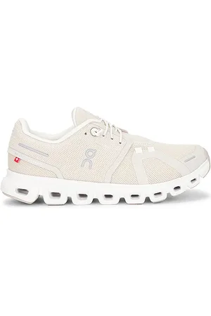 On Running Cloud 6 Sneaker in