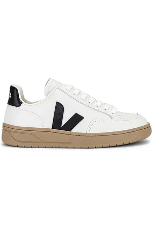 Veja V-12 Sneaker in