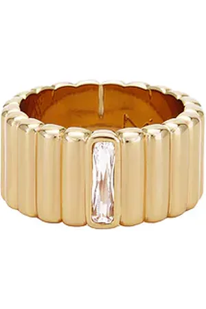 MIRANDA FRYE Lisa Ring in