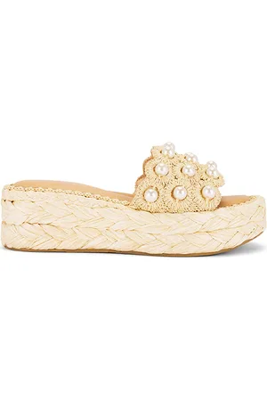 Dolce Vita Caper Pearl Sandal in