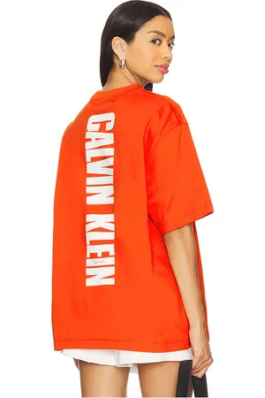 Calvin Klein Relaxed Vertical Logo Tee in