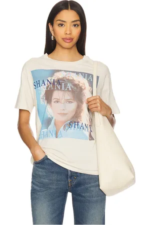DAYDREAMER Shania Twain Woman in Me Boyfriend Tee in