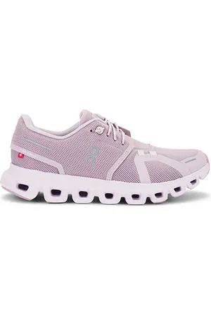 On Running Cloud 6 Sneaker in