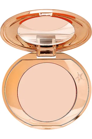 Charlotte Tilbury Magic Vanish Color Corrector in