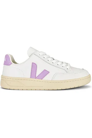 Veja V-12 Sneaker in