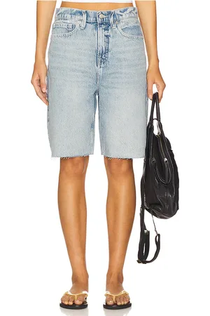GOOD AMERICAN Good Standard Bermuda Shorts in