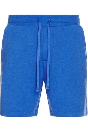 alo Chill Short in