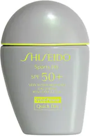 Shiseido Sports Bb Spf 50 - Crema Solare - Teinte Medium (30 Ml) - Donna