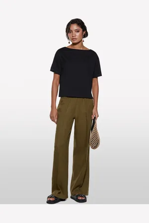 Sisley T-shirt Cropped Nera Boxy Fit, Donna