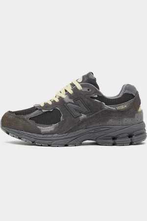 New Balance 2002R 