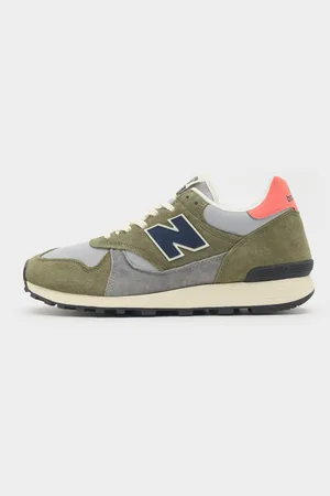 New Balance 475