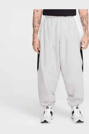Nike Club Woven Oversized Track Pants uomo Pantaloni sportivi taglia XS Abbigliamento