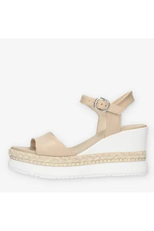 Sandali in saldo outlet nero giardini