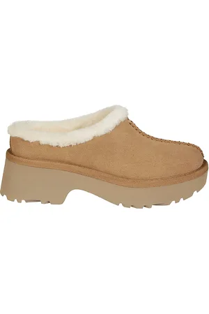 UGG W New Heights Cozy Clog