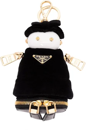 Prada `Patty` Key Chain Trick