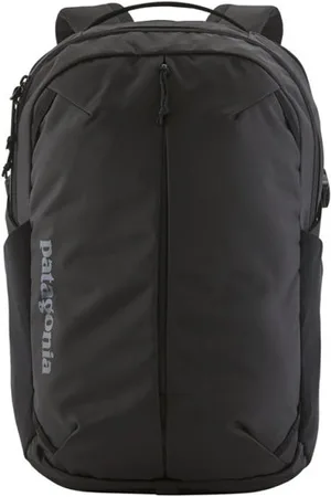 Patagonia Refugio 26Lblank-spacezaino trekking