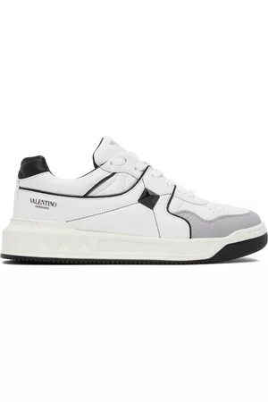 VALENTINO GARAVANI Uomo Sneakers - White & Black One Stud Sneakers