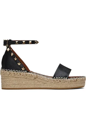 VALENTINO GARAVANI Black Rockstud Sandals