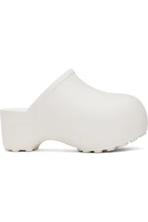 Praying Clogs