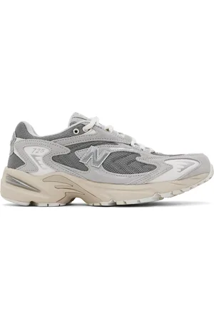 New Balance Gray 725V1 Sneakers