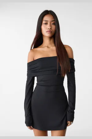 Stradivarius Vestito corto spalle scoperte S