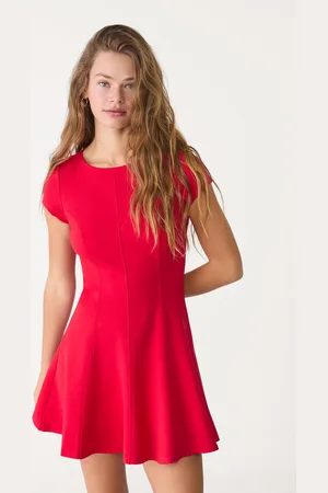 Stradivarius Vestito a punto roma a maniche corte XS
