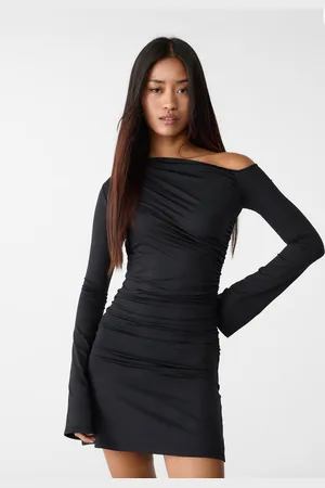 Stradivarius Vestito corto asimmetrico S