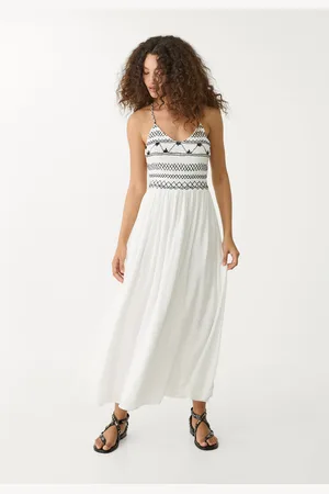Stradivarius Vestito lungo ricami a contrasto M