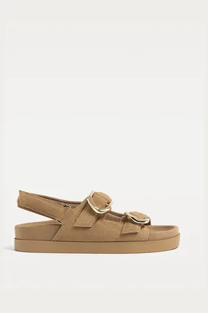 Stradivarius Sandali piatti in pelle con fibbie 37