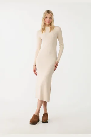 Stradivarius Vestito midi in maglia con mezzo collo M