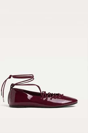 Stradivarius Ballerine lace up 35