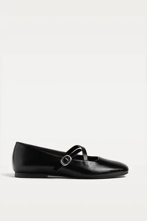 Stradivarius Ballerine con fascette incrociate 36