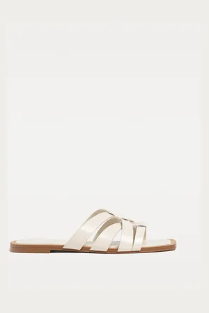 Stradivarius Sandali bassi con fascette 38