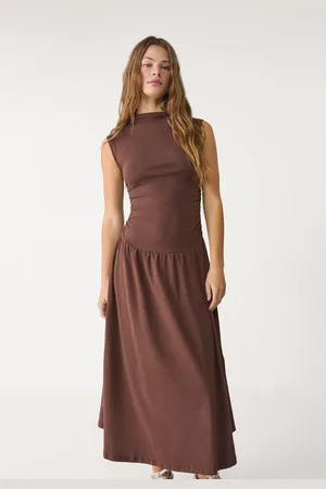 Stradivarius Vestito midi con collo a camino XS