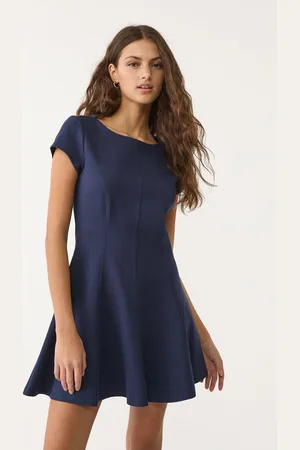Stradivarius Vestito a punto roma a maniche corte L