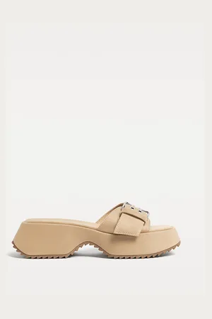 Stradivarius Sandali bassi plateau 40