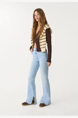 Stradivarius Jeans flare slit 46