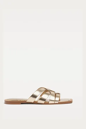 Stradivarius Sandali bassi con fascette 38