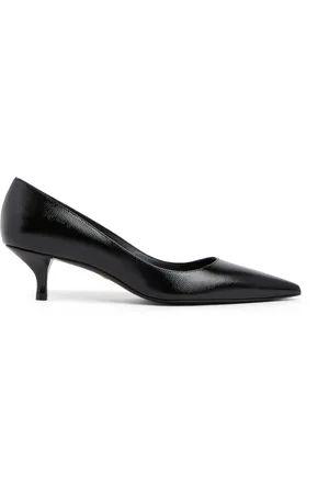 Stuart Weitzman Stuart Kitten Pump