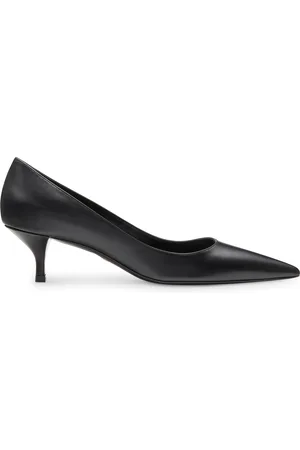 Stuart Weitzman Stuart Kitten Pump